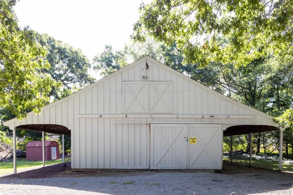 2450 Main Road Laurel, NY 11948