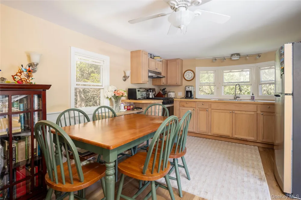 2450 Main Road Laurel, NY 11948