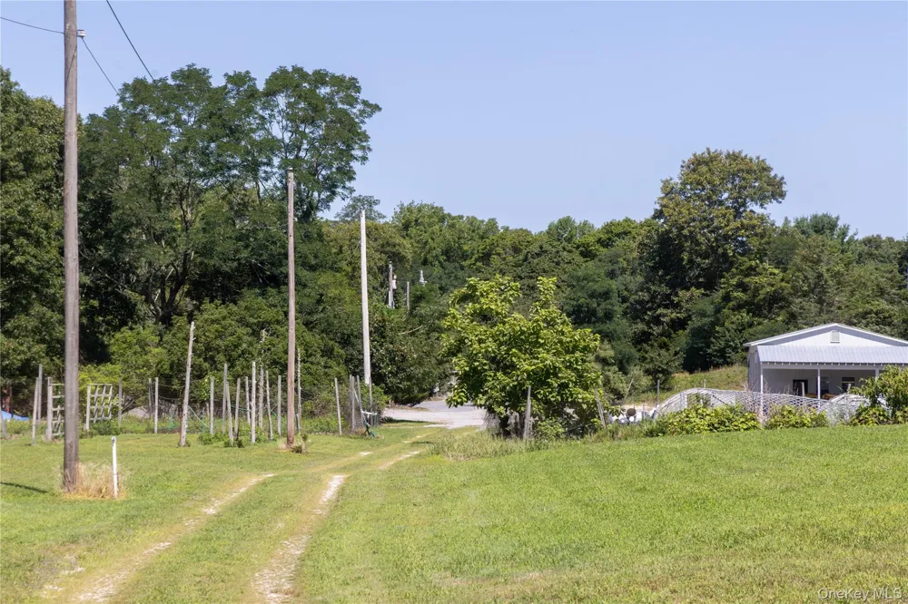 2450 Main Road Laurel, NY 11948