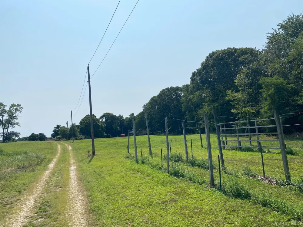 2450 Main Road Laurel, NY 11948