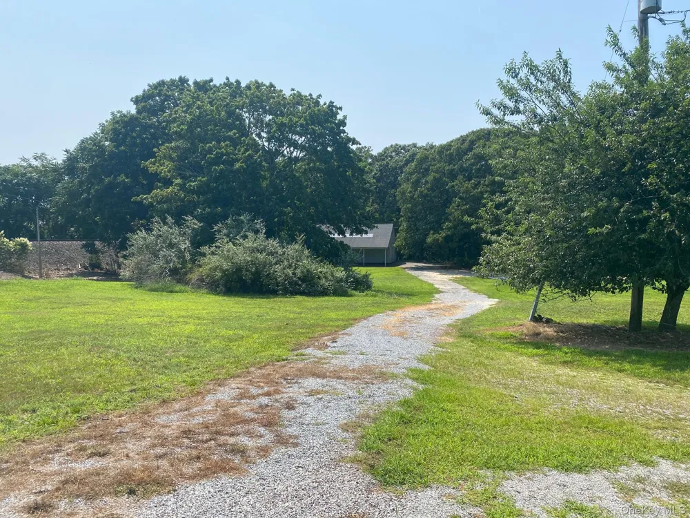2450 Main Road Laurel, NY 11948