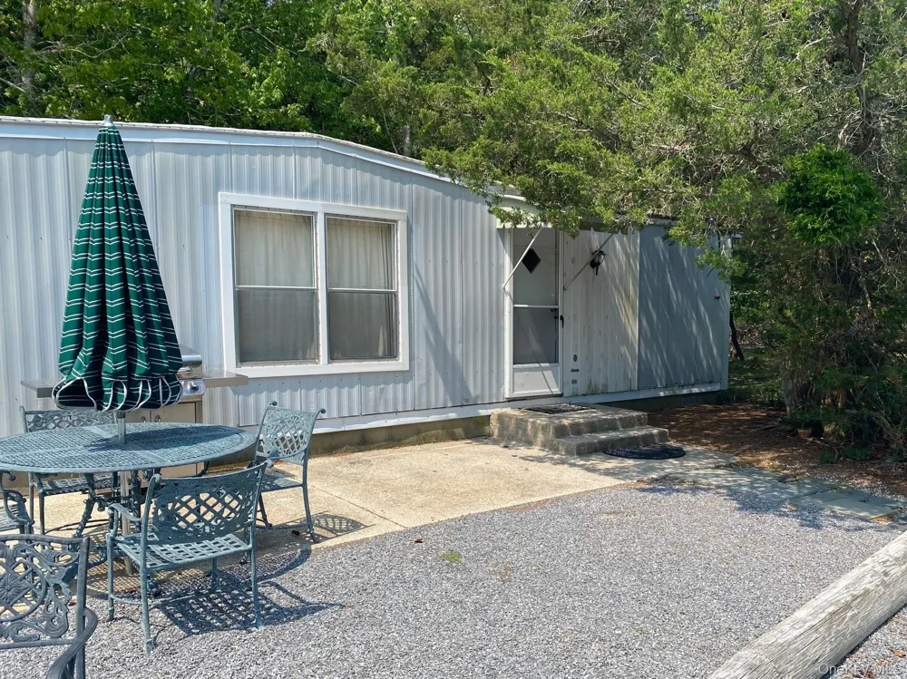 2450 Main Road Laurel, NY 11948
