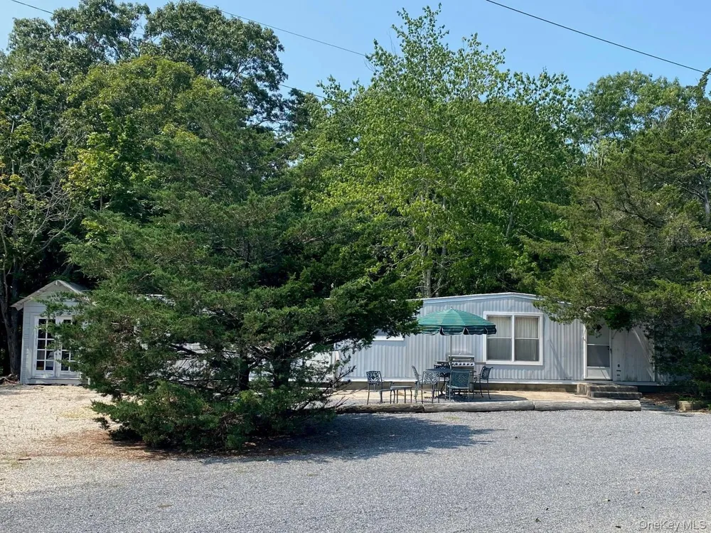 2450 Main Road Laurel, NY 11948