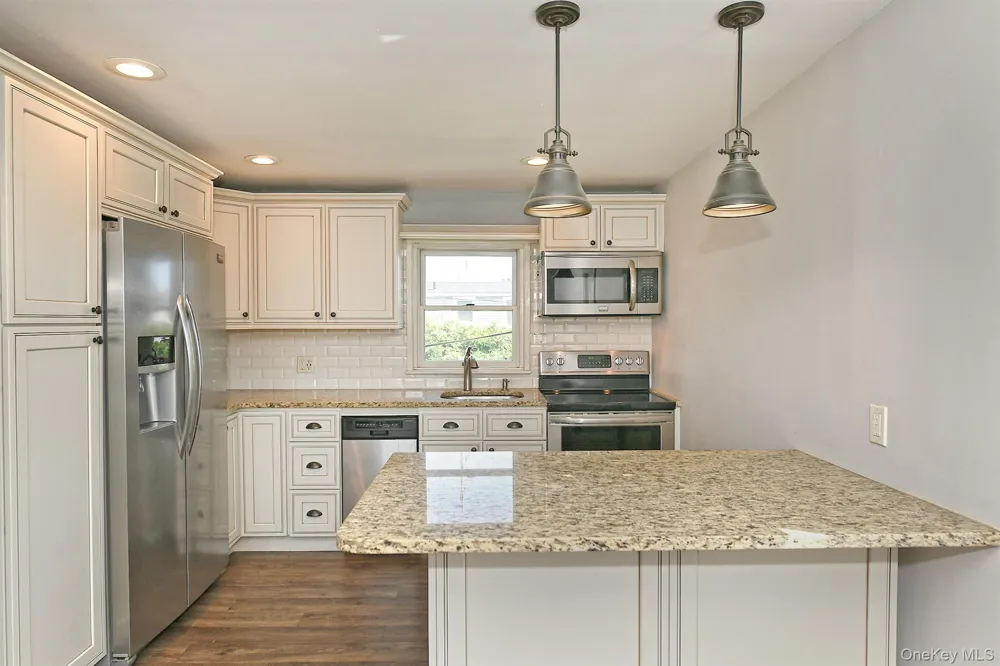 3679 Lark Street Levittown, NY 11756