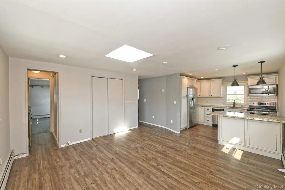 3679 Lark Street Levittown, NY 11756