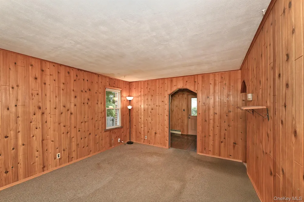 3679 Lark Street Levittown, NY 11756