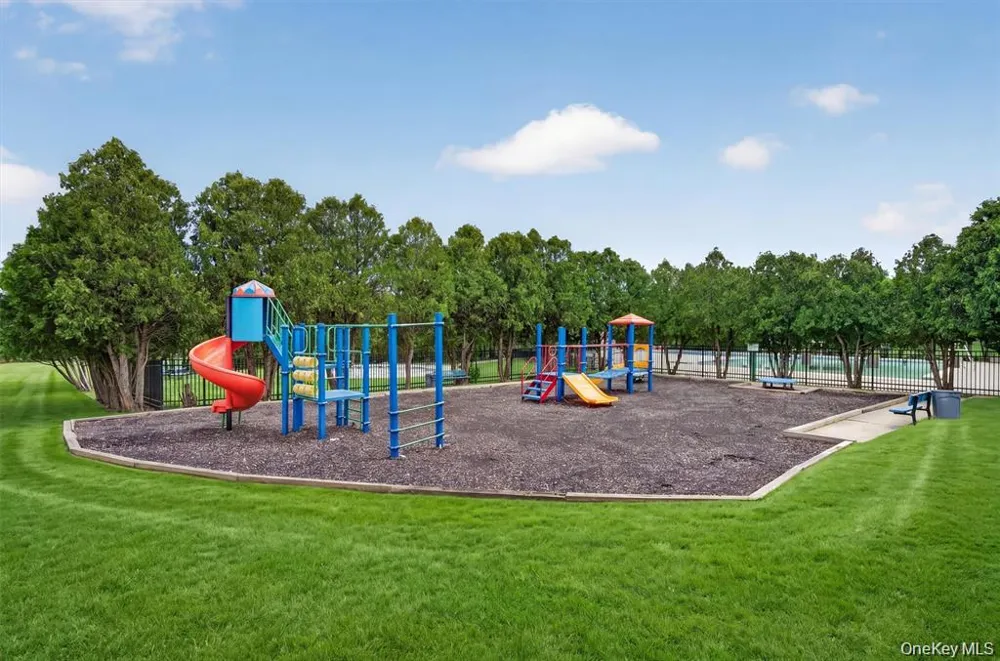 21 Black Stallion Court Middletown, NY 10940