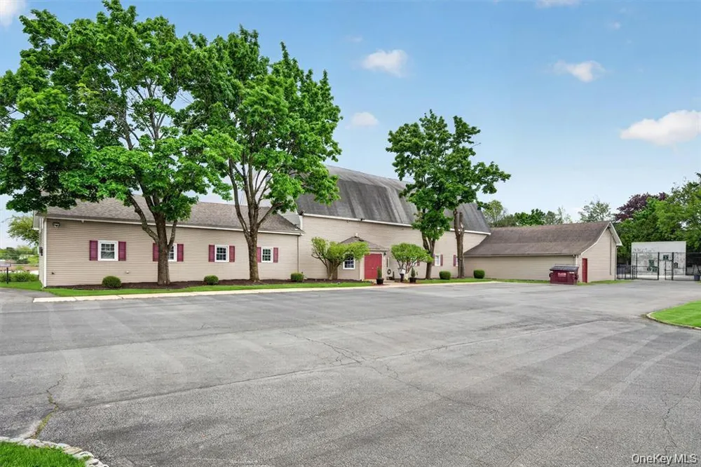 21 Black Stallion Court Middletown, NY 10940
