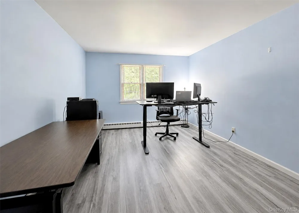 73 Springmeadow Drive Holbrook, NY 11741