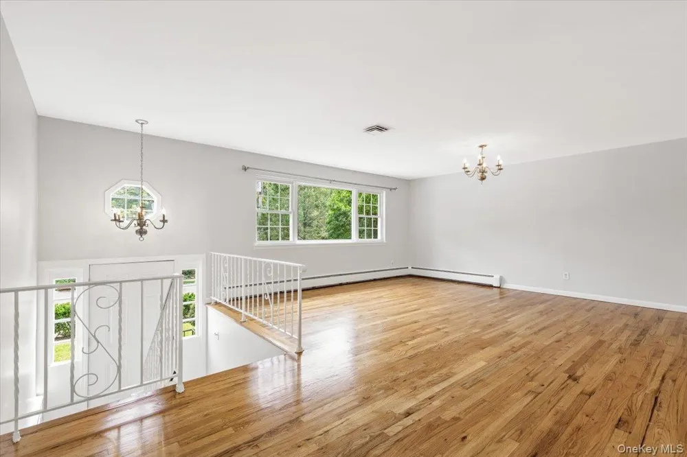 649 White Plains Road Eastchester, NY 10709