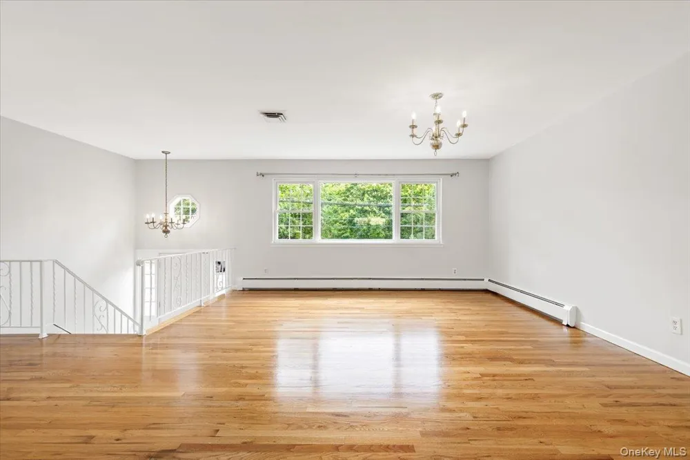 649 White Plains Road Eastchester, NY 10709