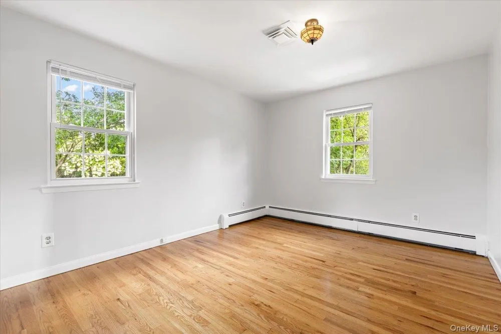 649 White Plains Road Eastchester, NY 10709