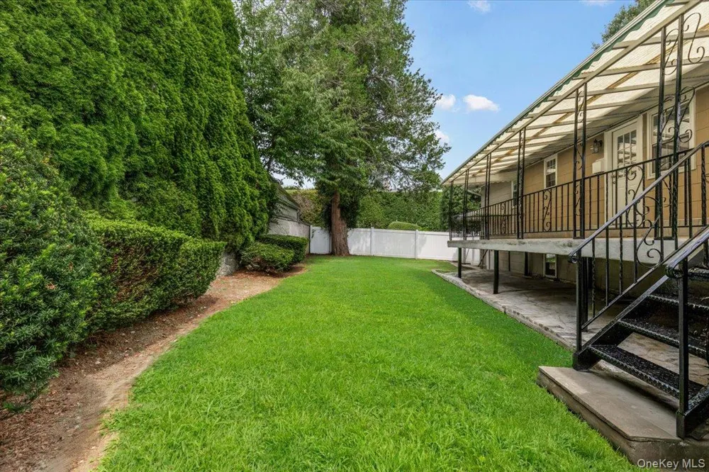 649 White Plains Road Eastchester, NY 10709
