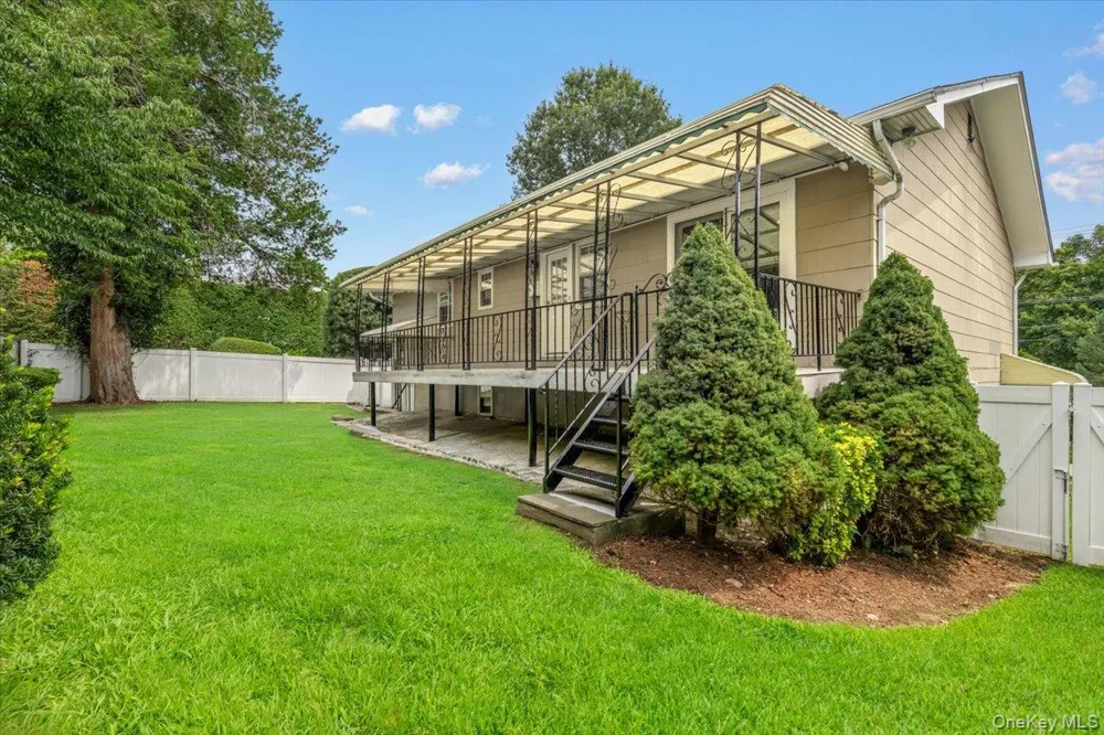 649 White Plains Road Eastchester, NY 10709