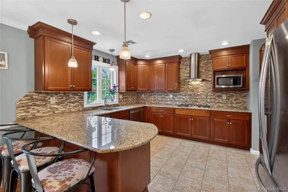 5 Columbia Circle Highland Mills, NY 10930