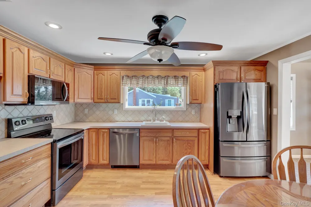 18 Aster Avenue Holtsville, NY 11742