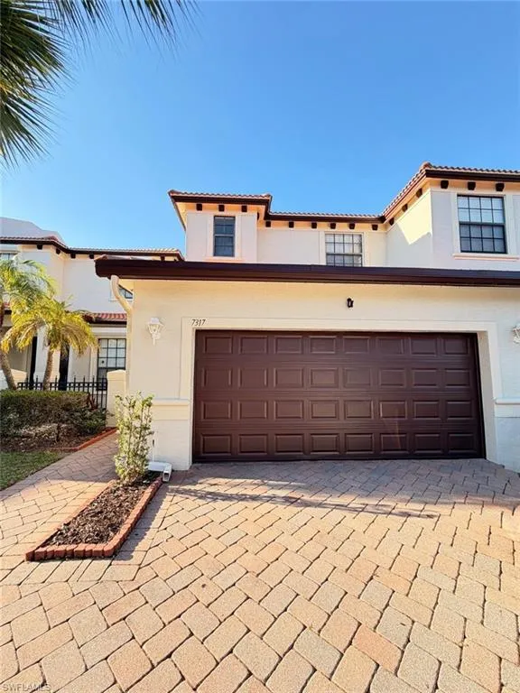 7317 Bristol Circle Naples, FL 34120
