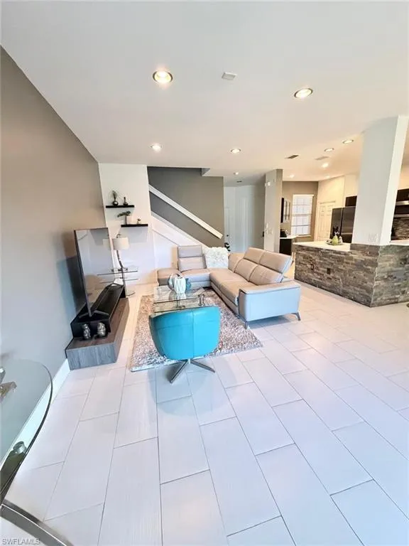 7317 Bristol Circle Naples, FL 34120
