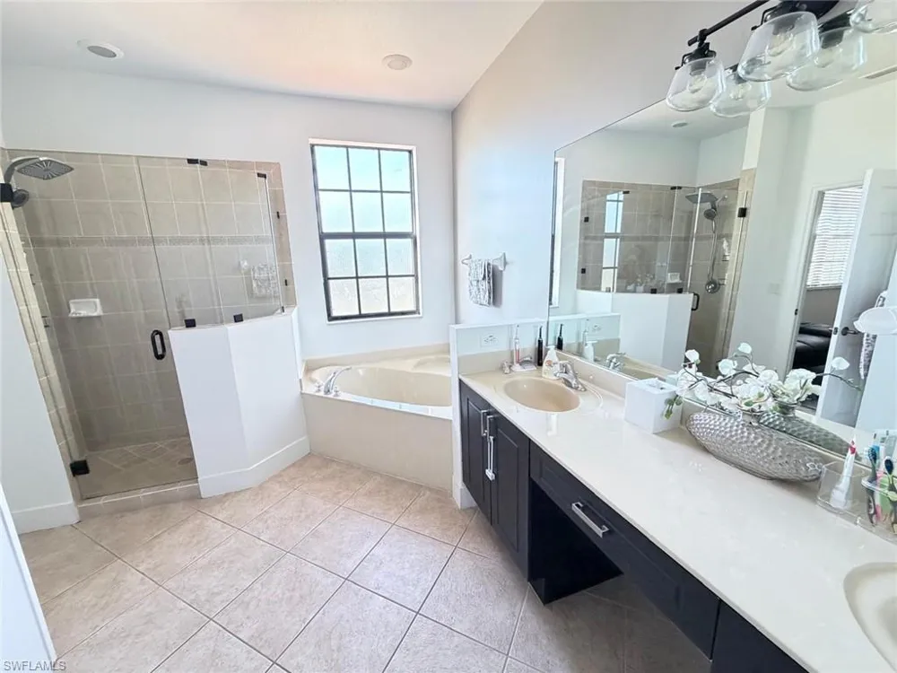 7317 Bristol Circle Naples, FL 34120