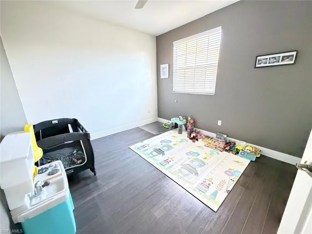 7317 Bristol Circle Naples, FL 34120