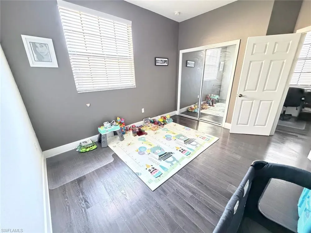 7317 Bristol Circle Naples, FL 34120