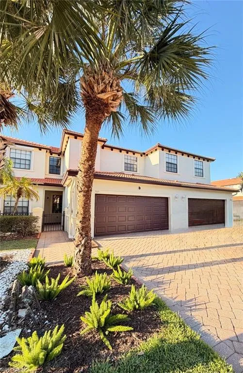 7317 Bristol Circle Naples, FL 34120