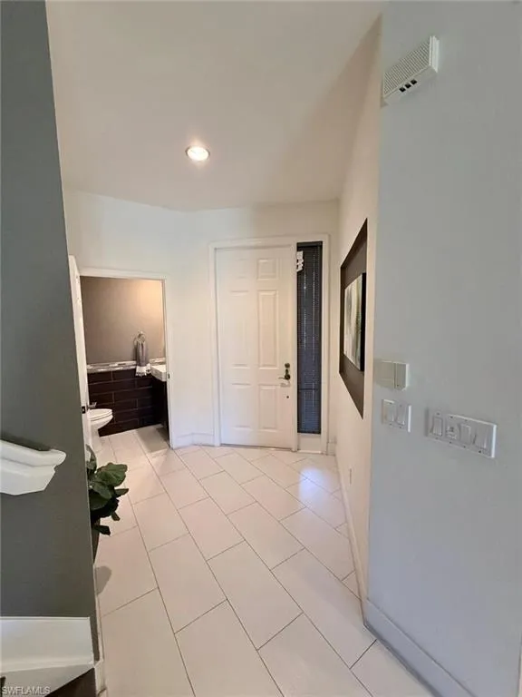 7317 Bristol Circle Naples, FL 34120