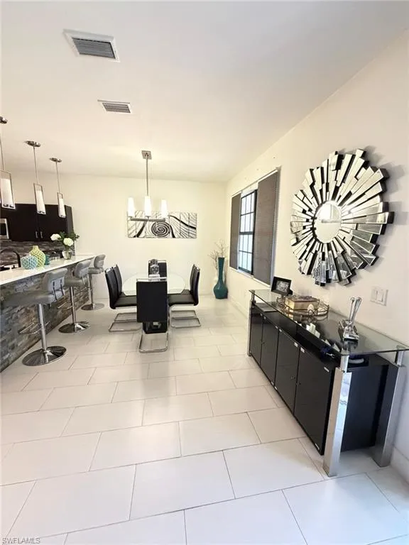 7317 Bristol Circle Naples, FL 34120
