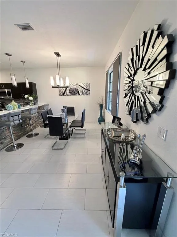 7317 Bristol Circle Naples, FL 34120
