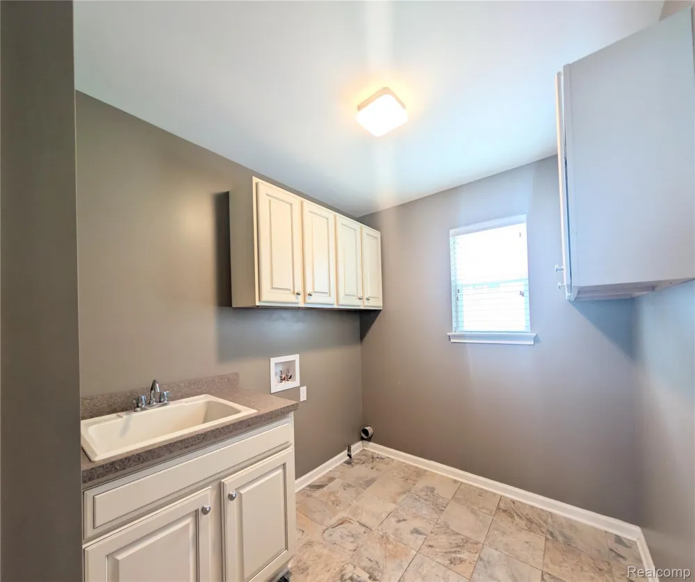 7260 Lindsey Drive Swartz Creek City, MI 48473