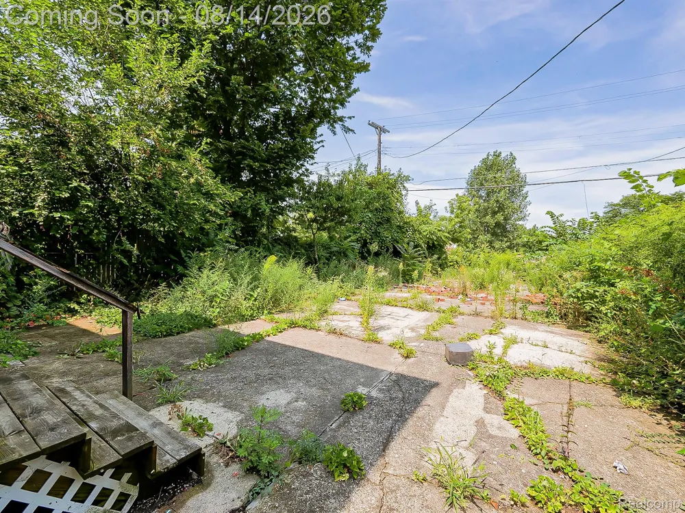 348 Monterey Street Highland Park City, MI 48203
