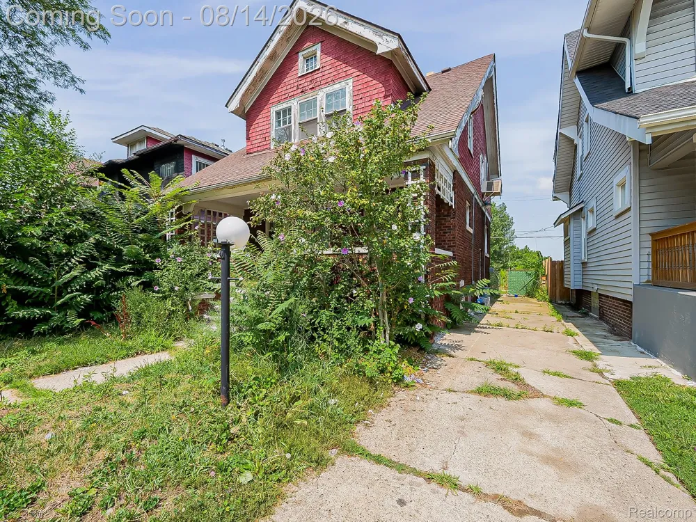 348 Monterey Street Highland Park City, MI 48203