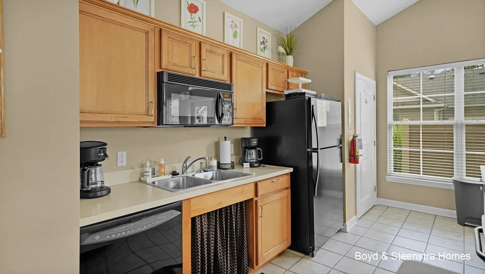 5279 Fawn Creek Drive SW Wyoming City, MI 49418