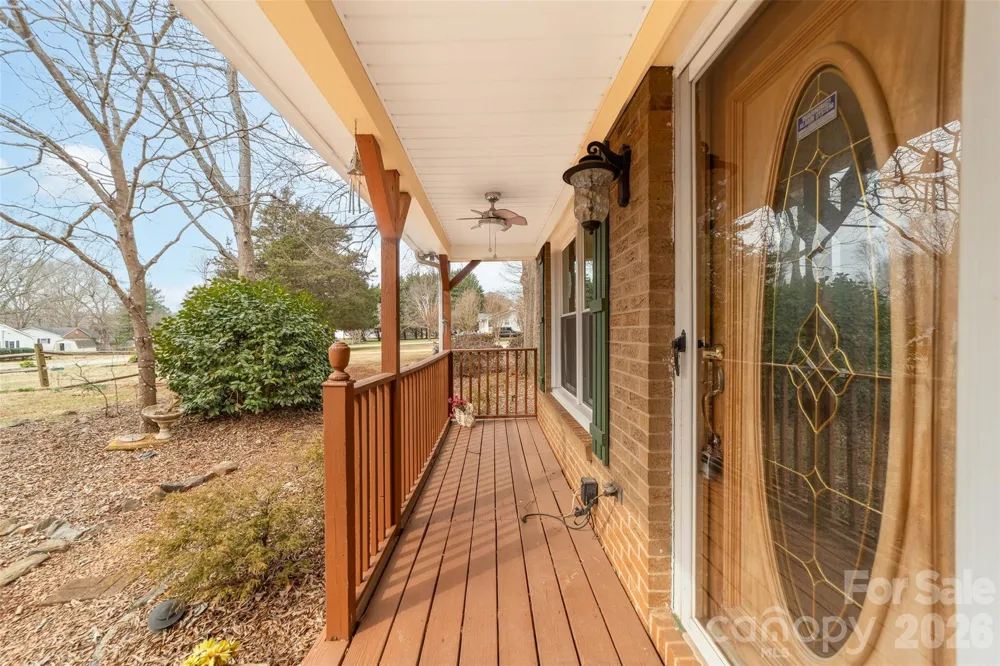 4709 Oakwood Circle Gastonia, NC 28056