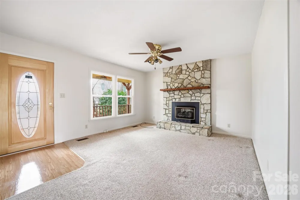4709 Oakwood Circle Gastonia, NC 28056