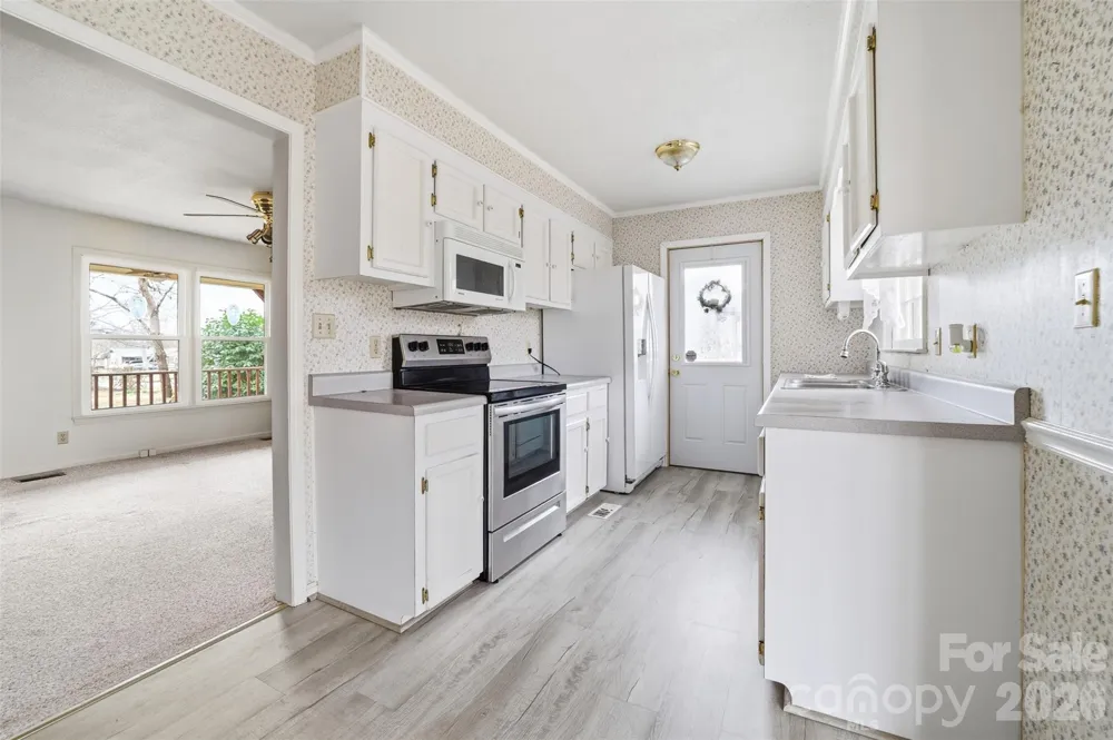 4709 Oakwood Circle Gastonia, NC 28056
