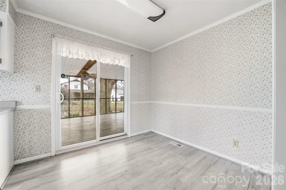 4709 Oakwood Circle Gastonia, NC 28056