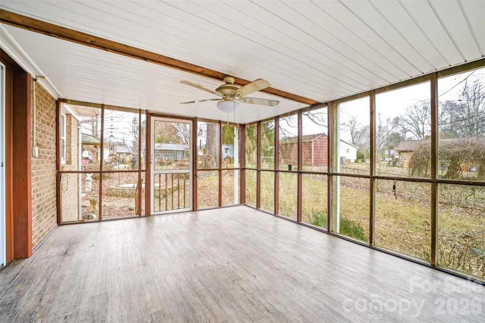 4709 Oakwood Circle Gastonia, NC 28056