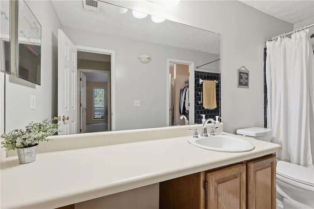 4012 Woodridge Way Tucker, GA 30084