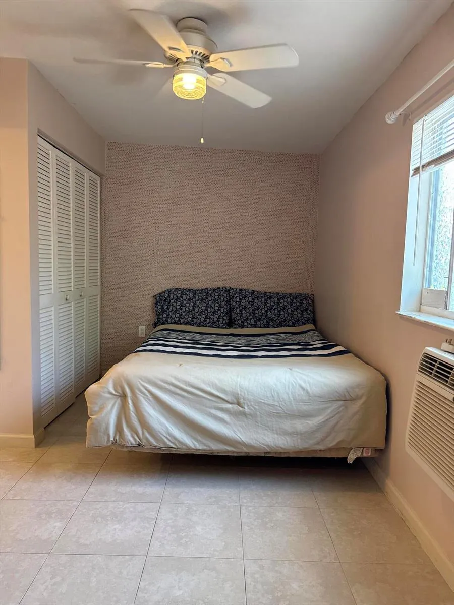141 Ipswich Street #3 Boca Raton, FL 33487