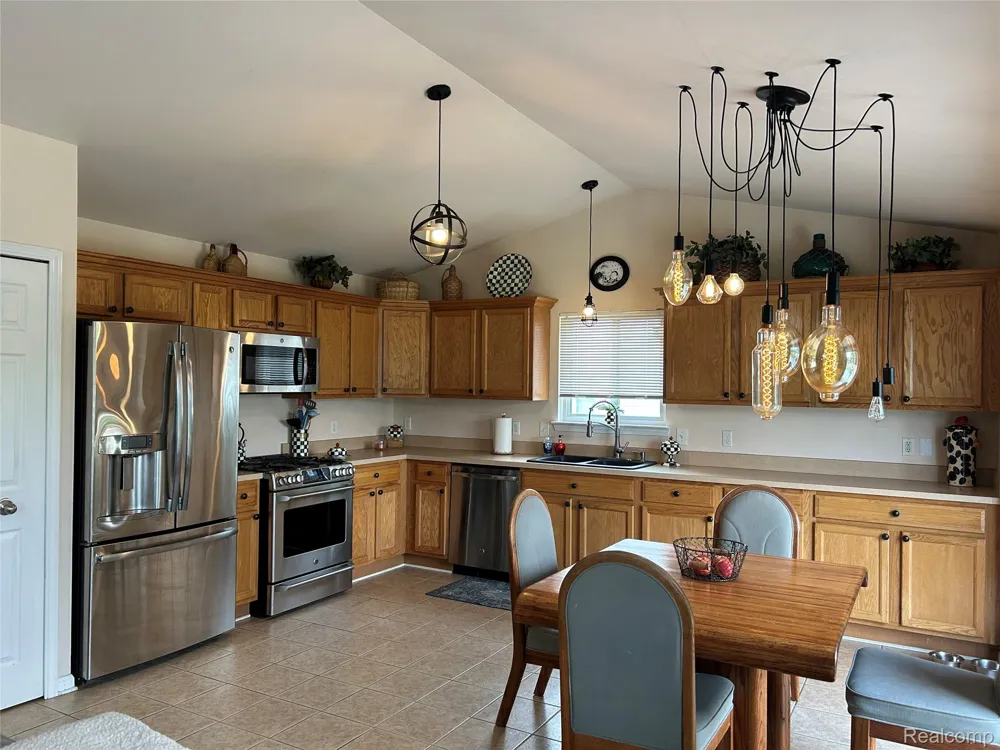 8074 Bradbury Lane Mundy Township, MI 48439