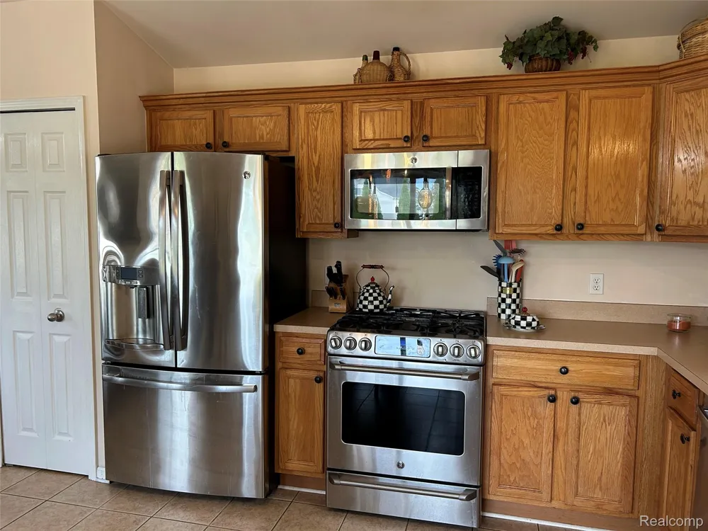 8074 Bradbury Lane Mundy Township, MI 48439