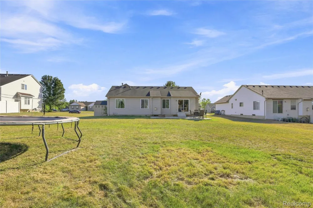 8074 Bradbury Lane Mundy Township, MI 48439