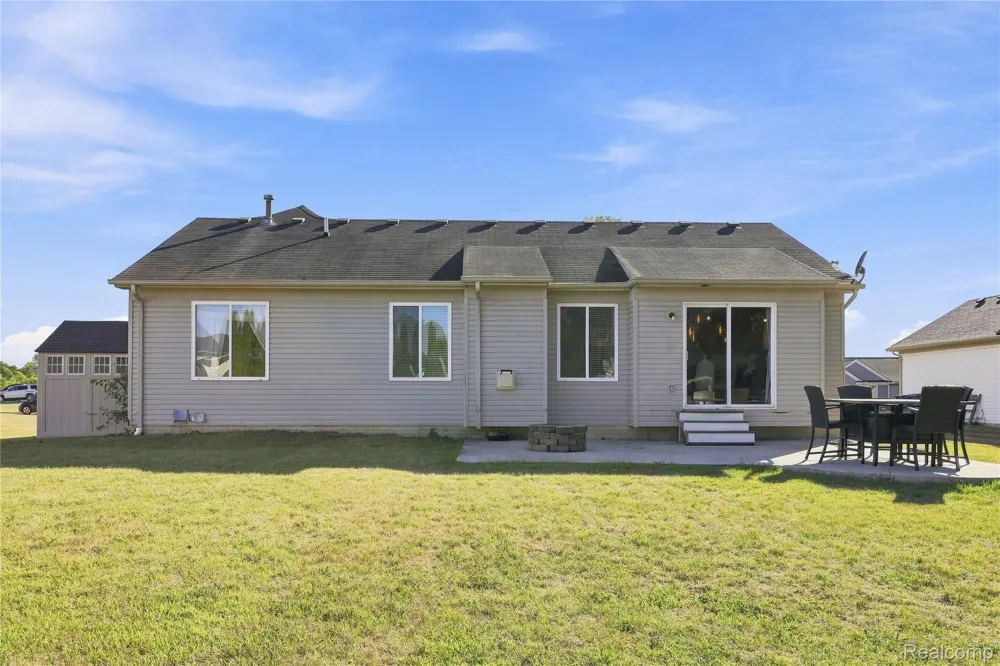 8074 Bradbury Lane Mundy Township, MI 48439