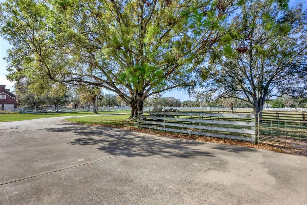 5005 HIGHWAY 1 Mims, FL 32754