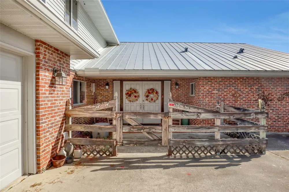 5005 HIGHWAY 1 Mims, FL 32754
