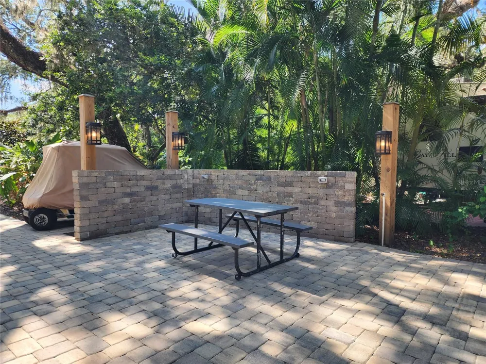316 ROAN (GATOR ALLEY) ROAD River Ranch, FL 33867
