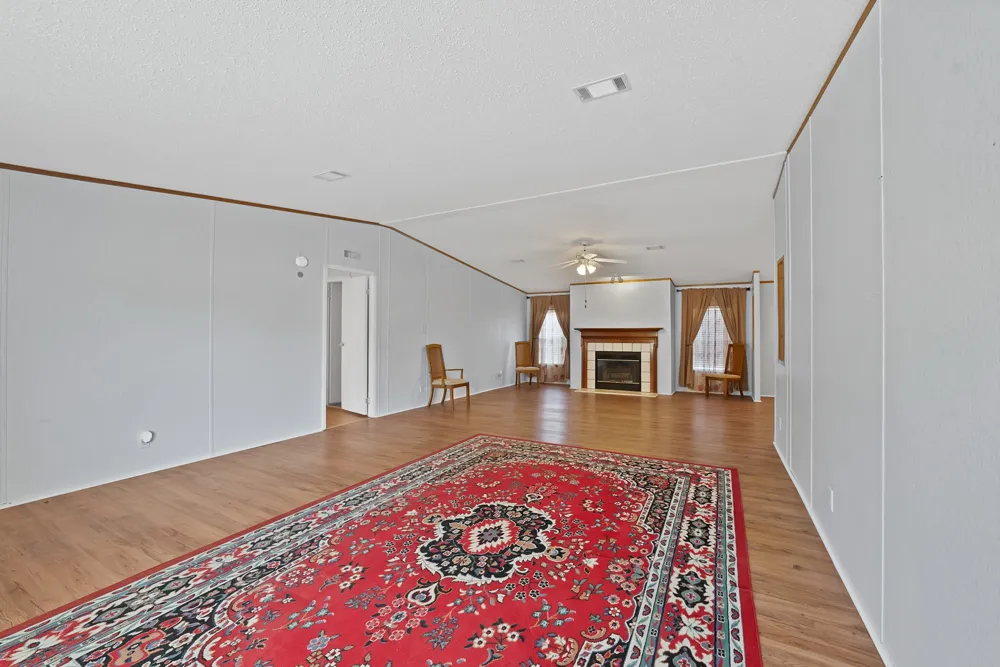 212 Ponderosa Lane Burleson, TX 76028