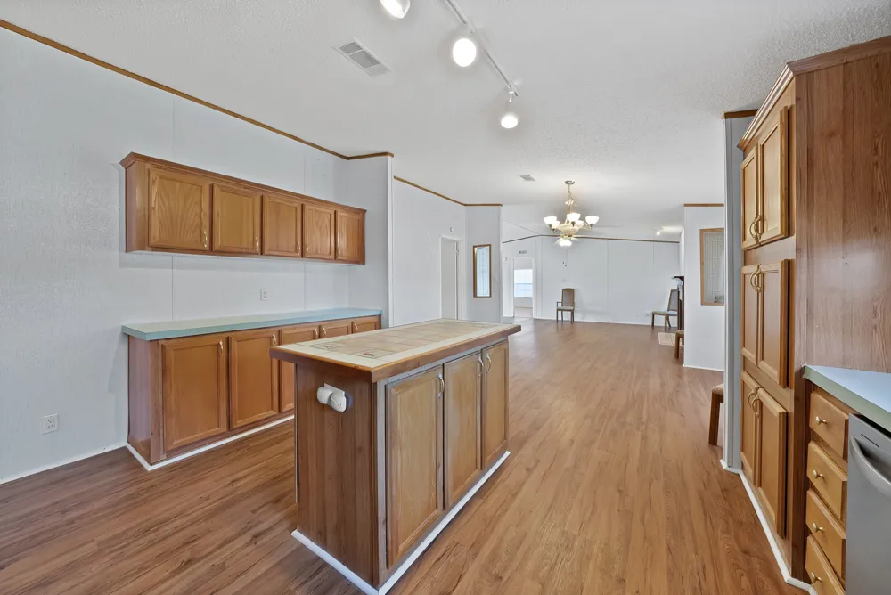 212 Ponderosa Lane Burleson, TX 76028