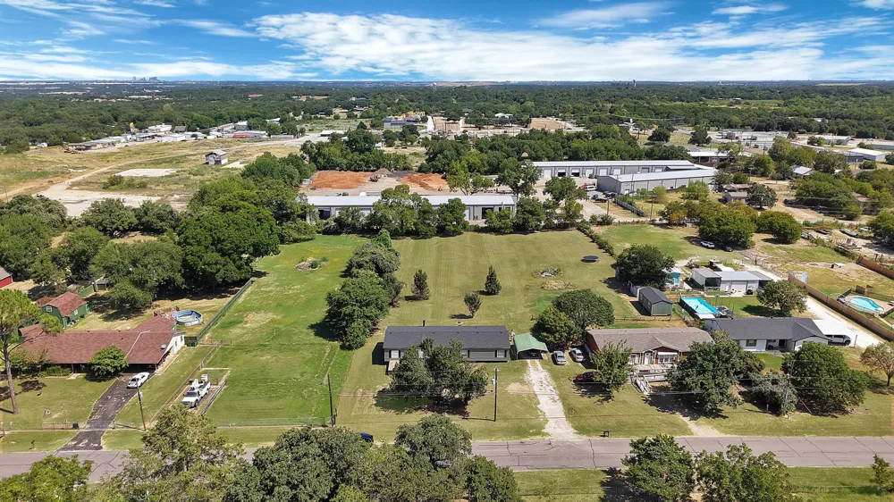 212 Ponderosa Lane Burleson, TX 76028